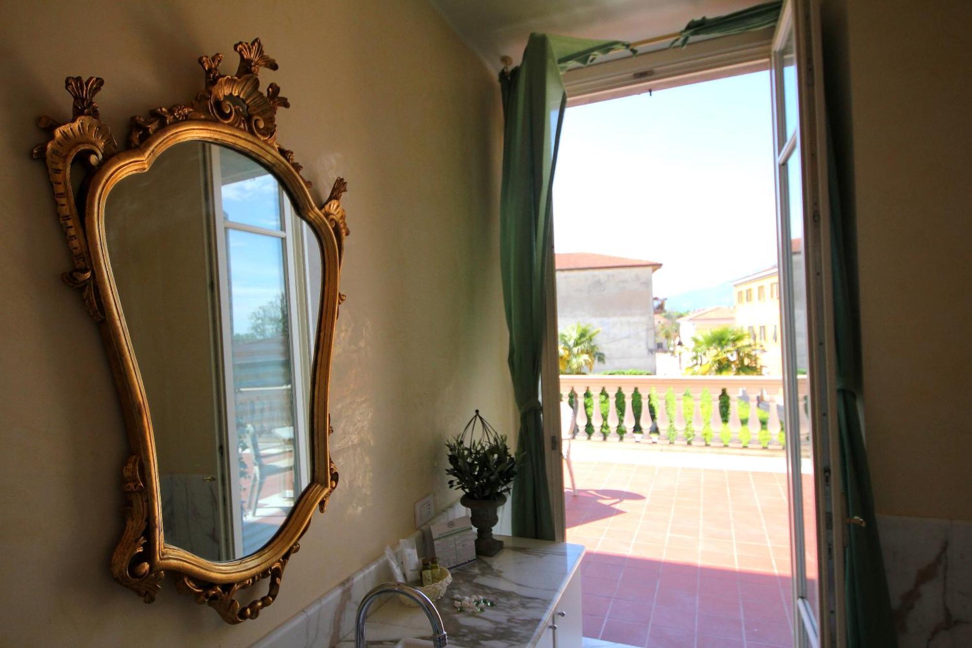 B&B La Sosta Degli Artisti Pietrasanta Luaran gambar
